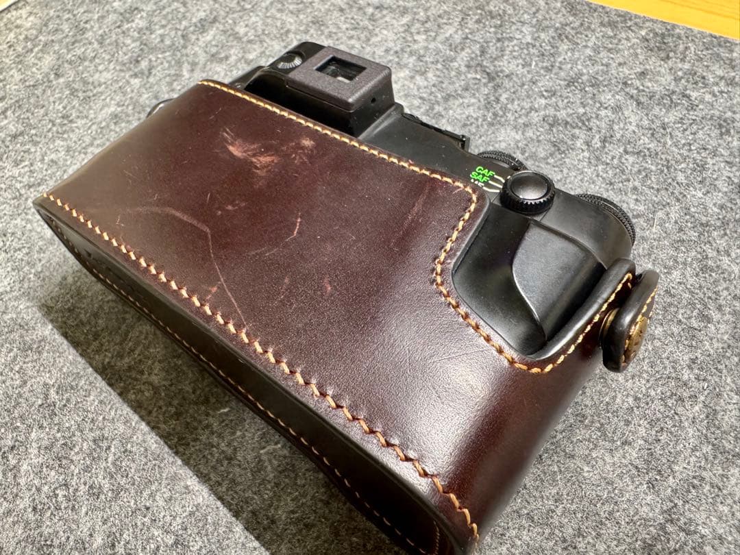 【超美品】CONTAX G2 ブラック+本革カメラケース+ケーブルスイッチ