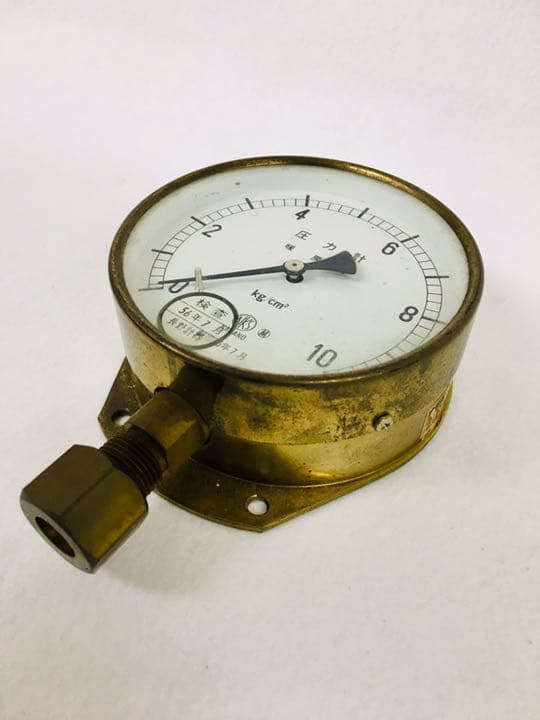 旧国鉄車両の圧力計