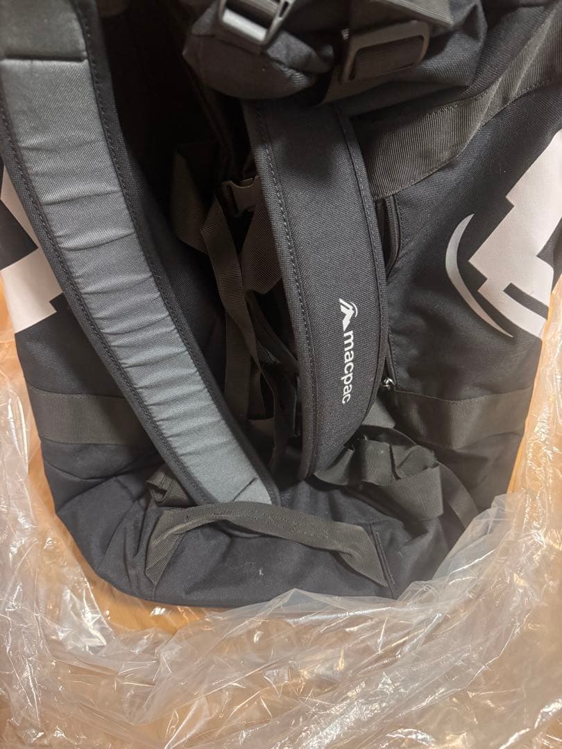 Macpac ウィールドダッフル80 MM82512R