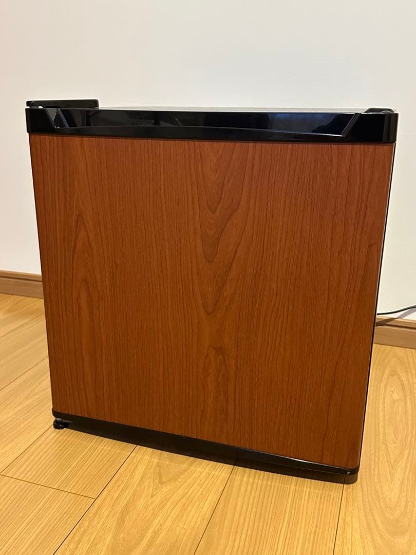 【zyagakiti】✨アイリスオーヤマ　小型冷蔵庫　PRC-B05D