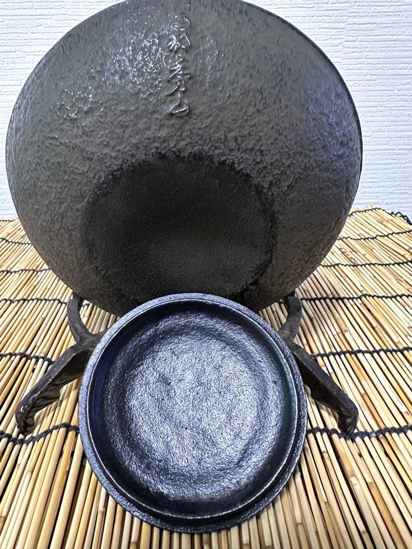 未使用、付属品付 南部盛栄堂販売 南部秀山 佐藤 勝弘作 １５型アラレ 鉄瓶