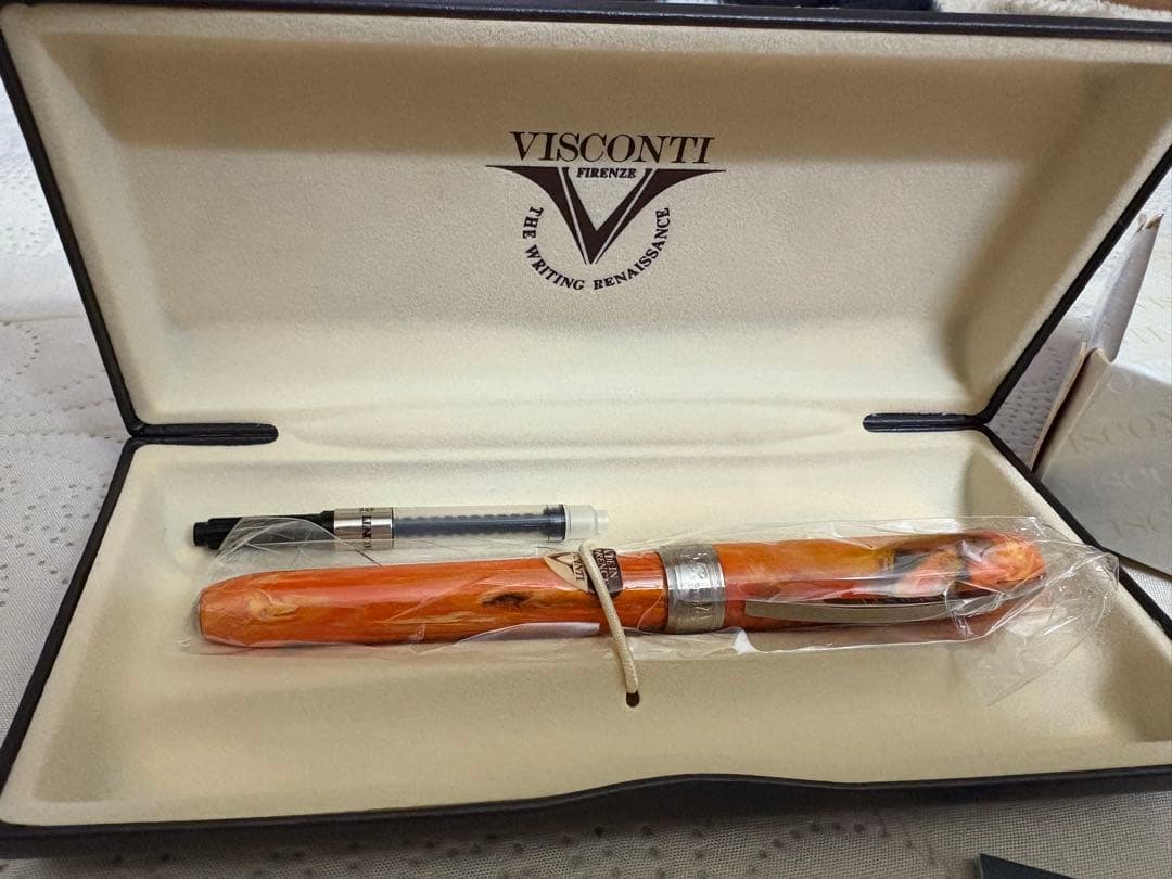 VISCONTI 万年筆 レンブラントオレンジ色