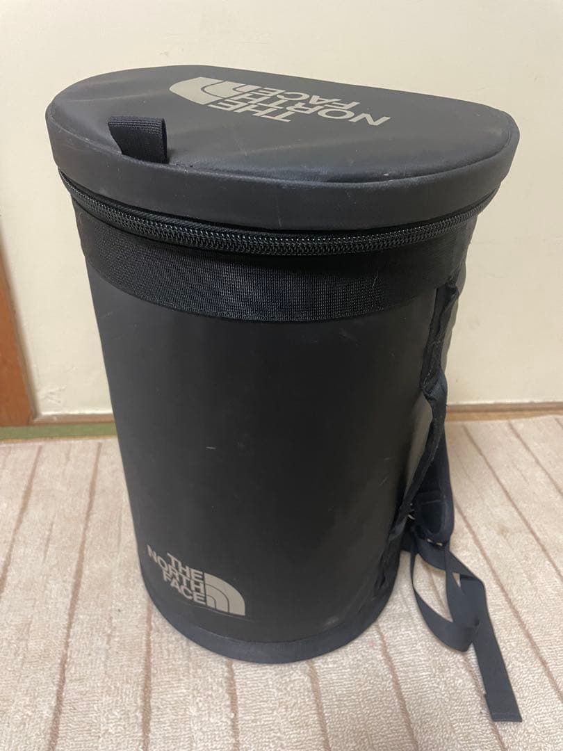 【激レア】ノースフェイス　座れるリュック　バックパック