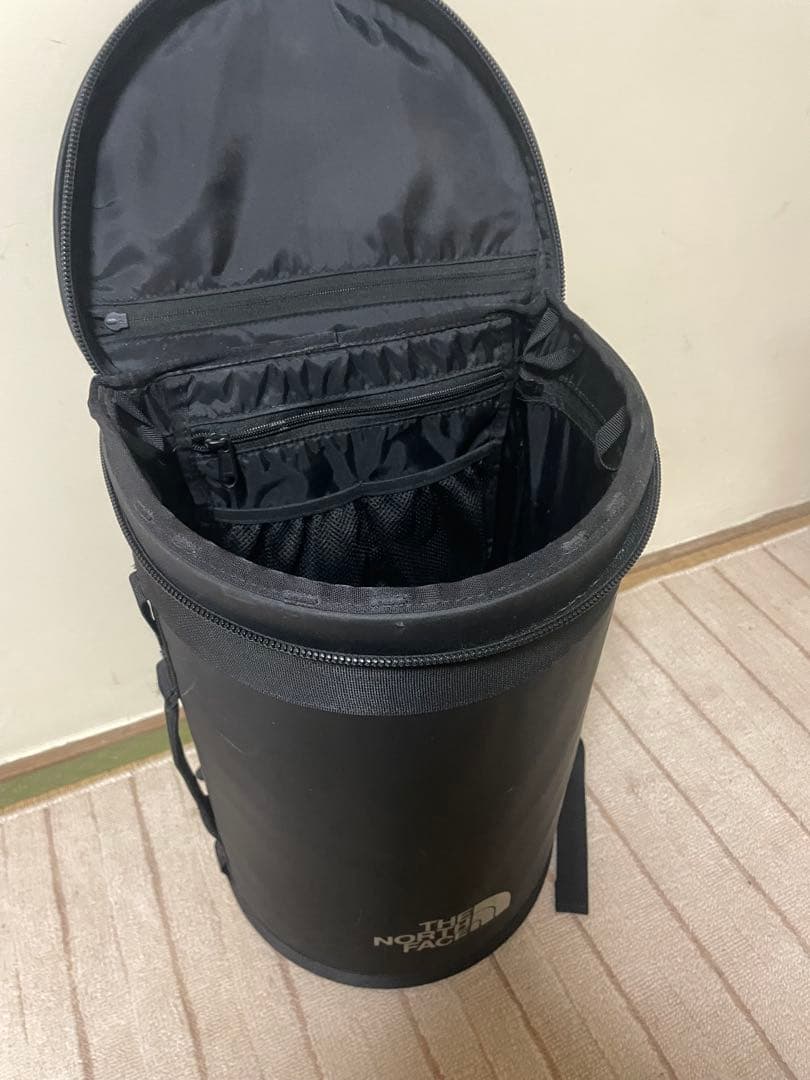 【激レア】ノースフェイス　座れるリュック　バックパック
