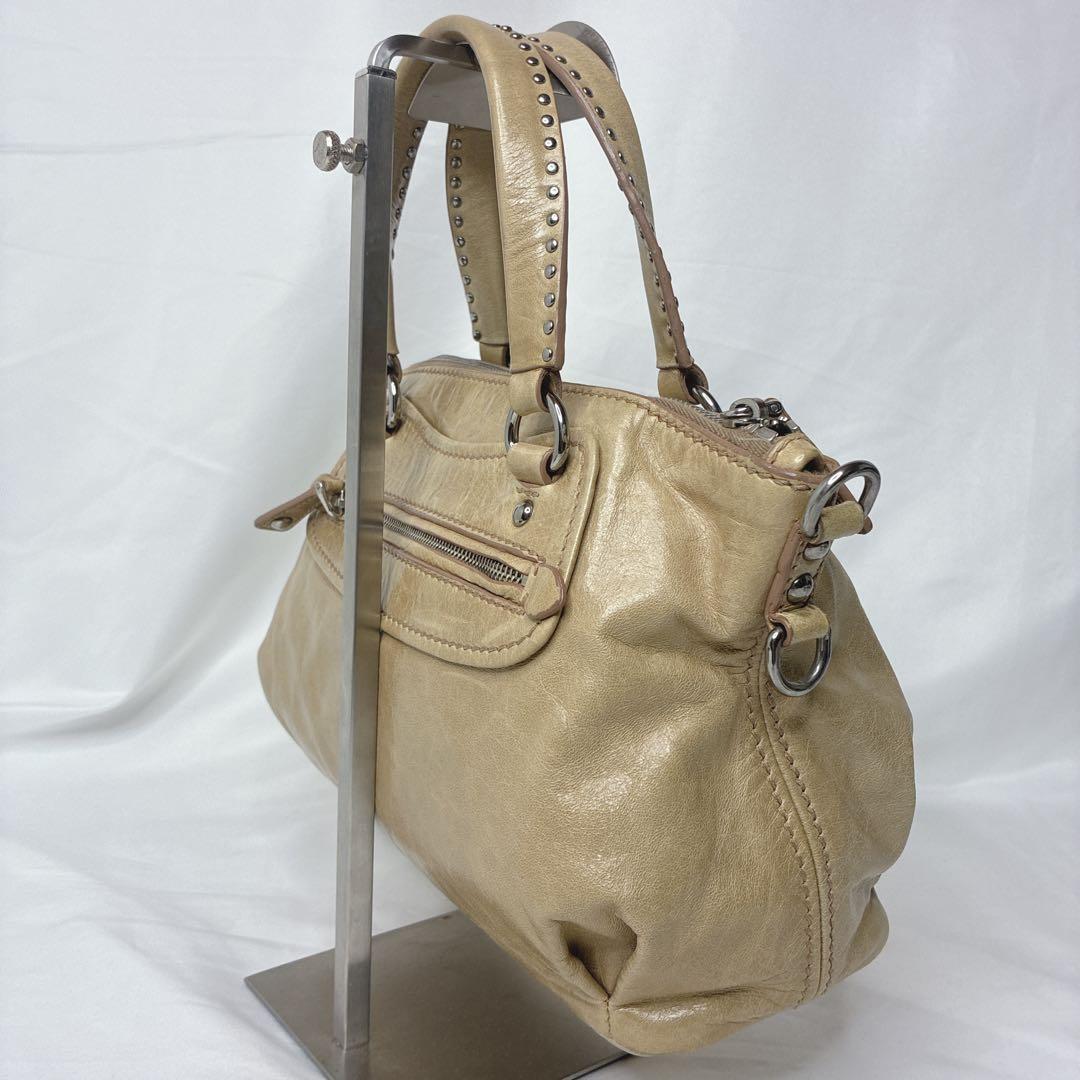 【いちごパフェさん専用】miumiu スタッズ　ハンドバッグ　ハートチャーム