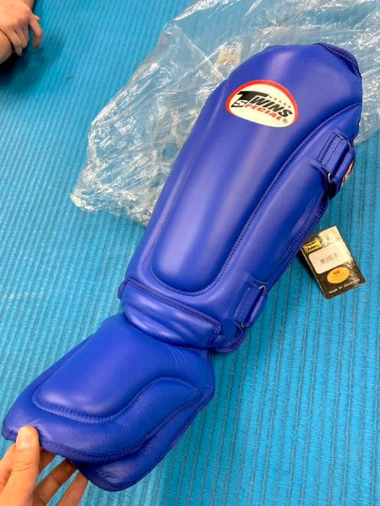 最強ホールド ツインズ レガース XL TWINS