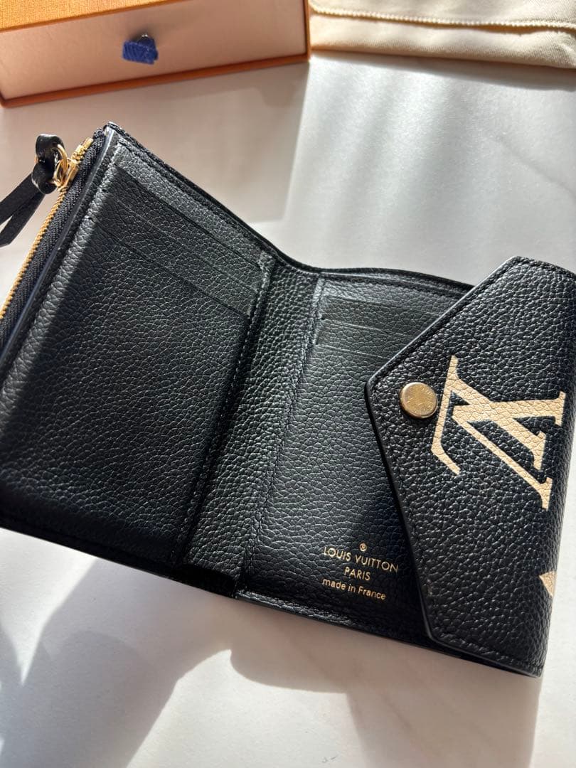 ルイヴィトン[ポルトフォイユ・ヴィクトリーヌ]