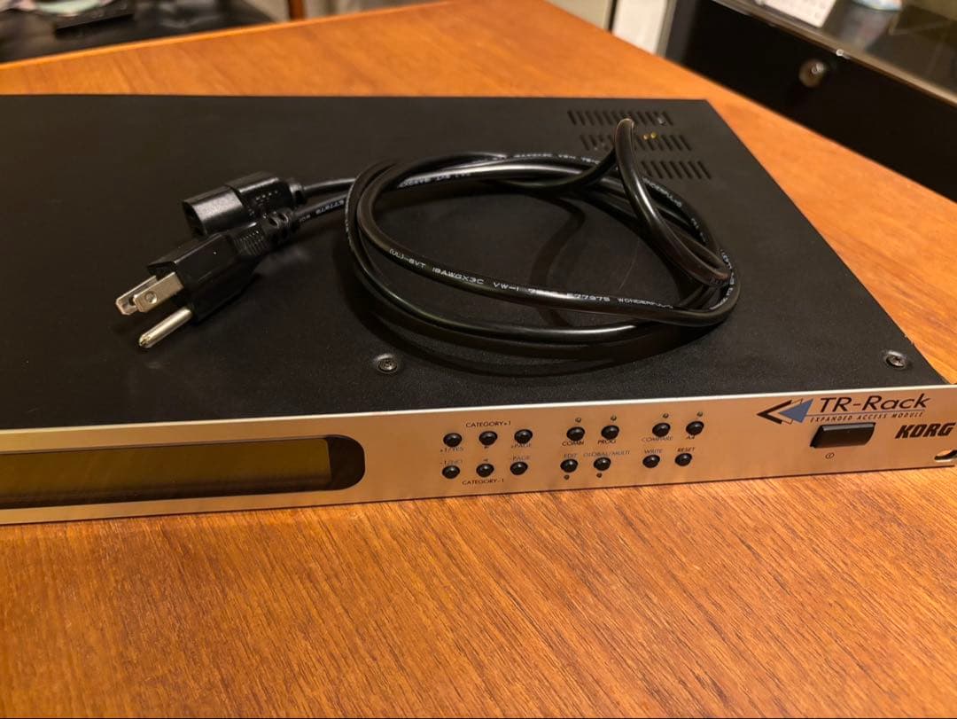 KORG TR-Rack 音源モジュール　ACケーブル付き
