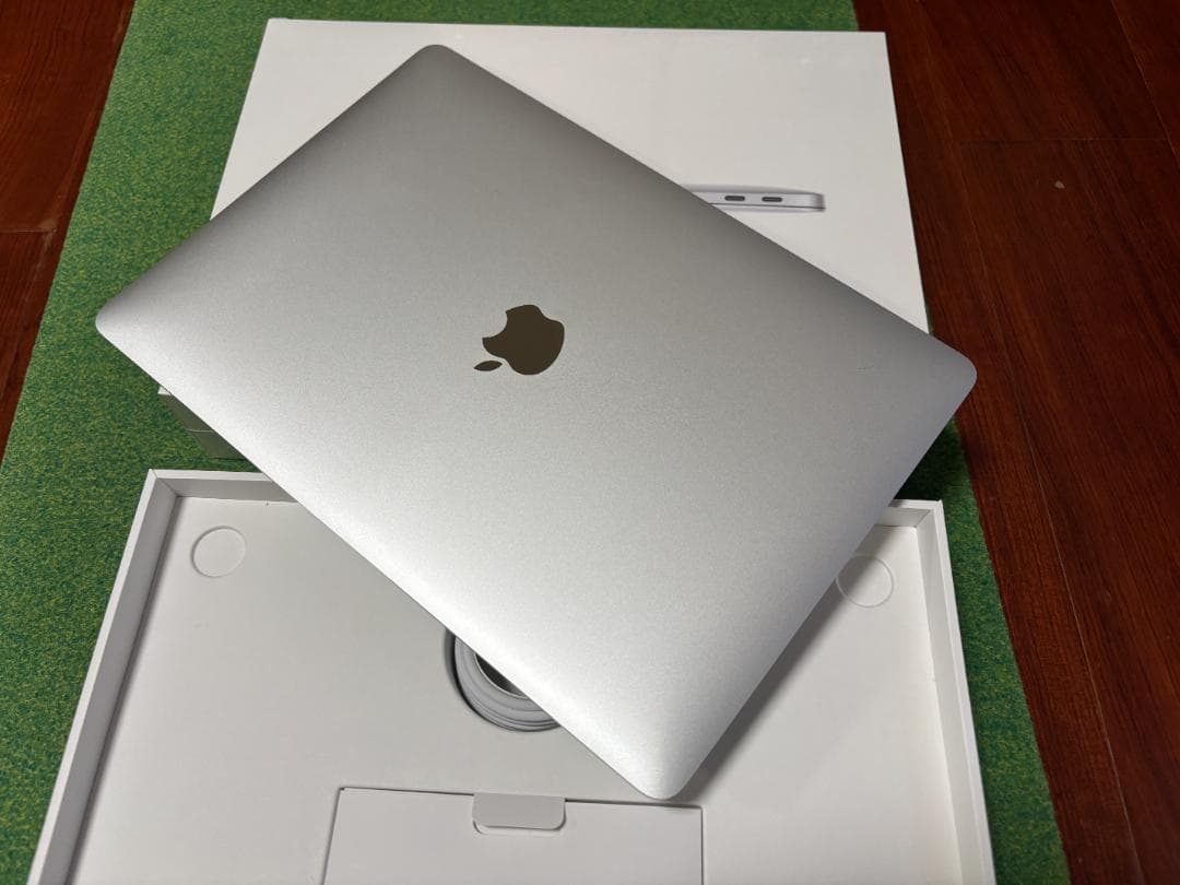 【新同】MacBook Air M1 8/256GB
