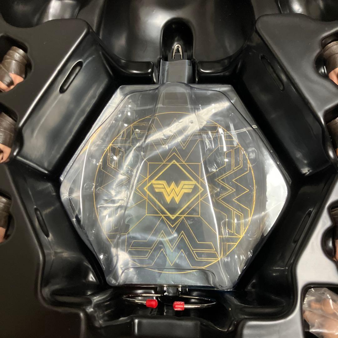 【未展示】ホットトイズ ワンダーウーマン1984版