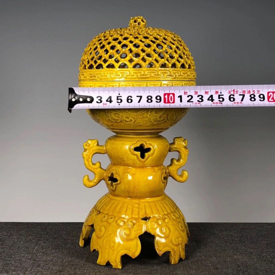 景徳鎮 陶磁器 帝王黄釉透かし彫り香炉 香道具 茶道具 装飾品 工芸品 置物