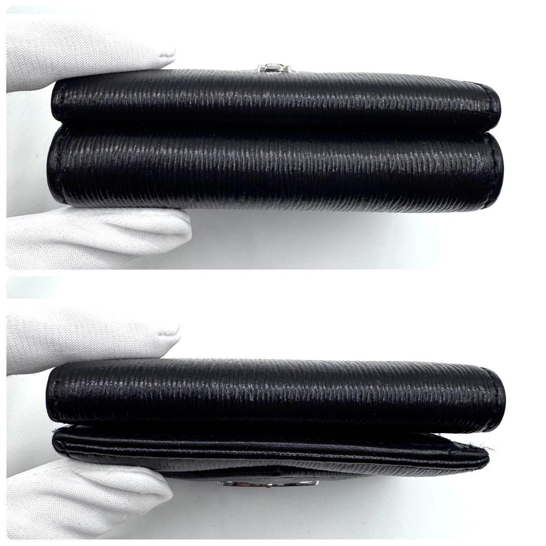 良品✨ヴィヴィアンウエストウッド　三つ折り財布　ヴィッテロムーブ　レザー　黒