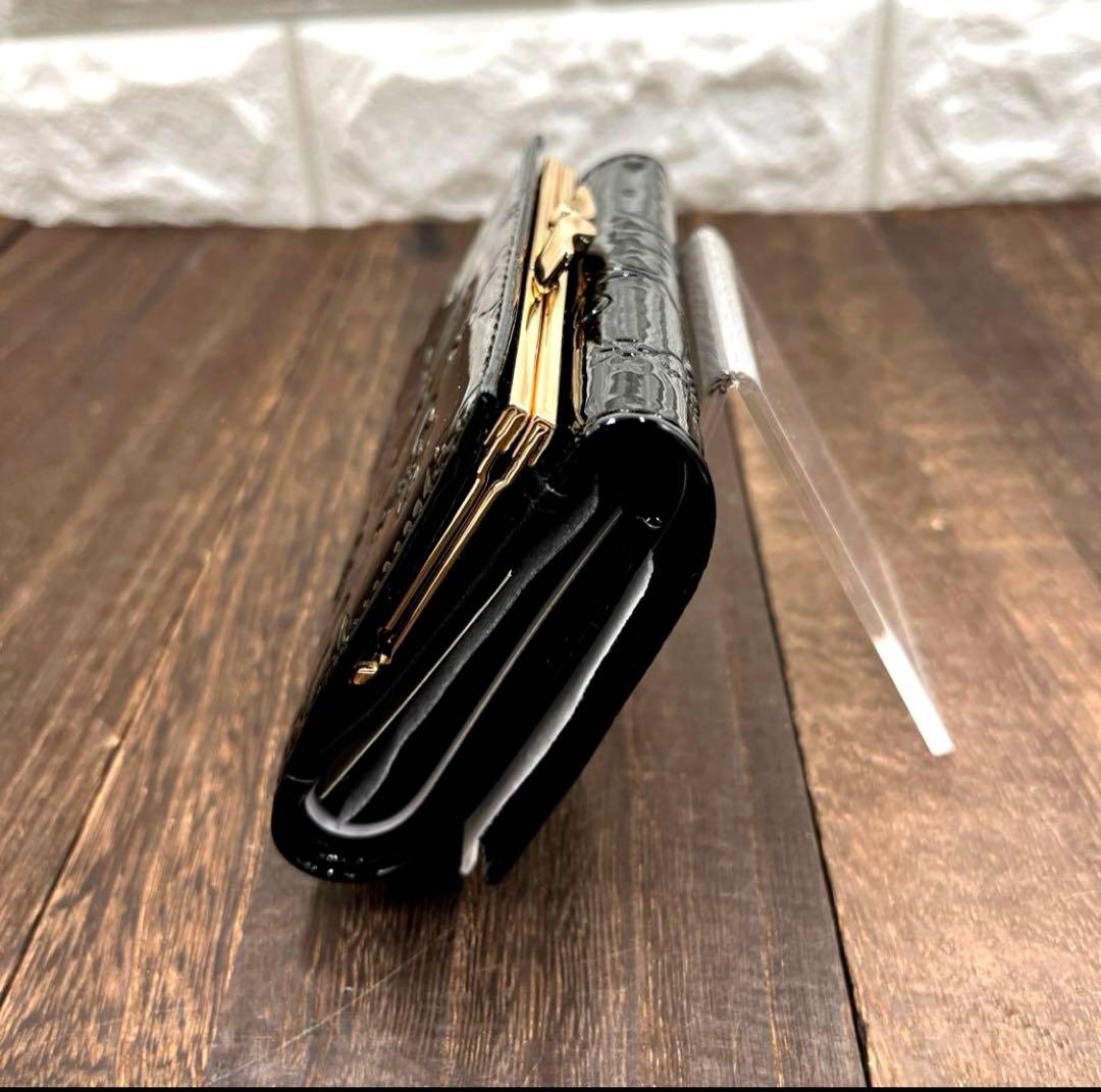 新品未使用　ヴィヴィアンウエストウッド 三つ折財布　黒　エナメル　がま口　⑧