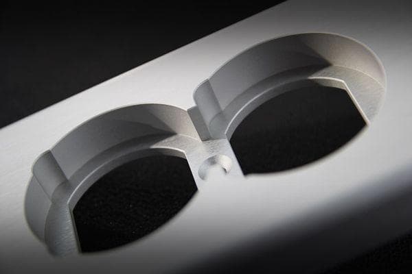 特注品 航空機アルミ合金 高級 ハイエンド コンセント プレート C m2189