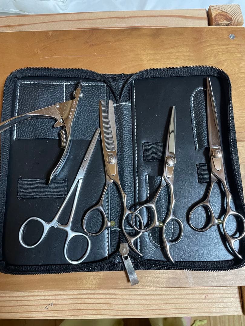 トリミングハサミセット 5本 爪切り、やすり、ハサミケース付き