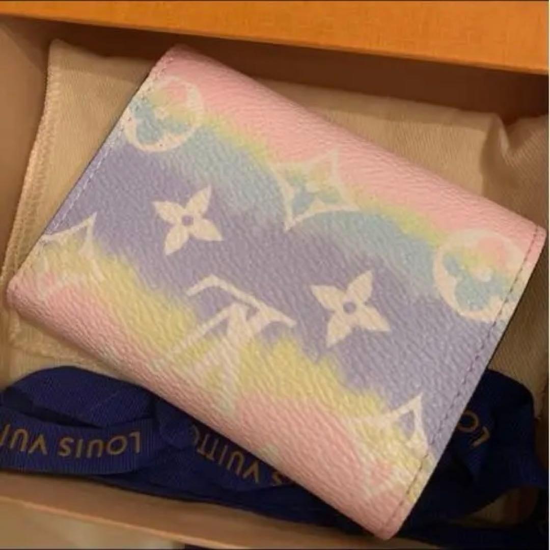 新品✨louisvuittonルイヴィトンエスカルポルトフォイユゾエ三つ折り財布