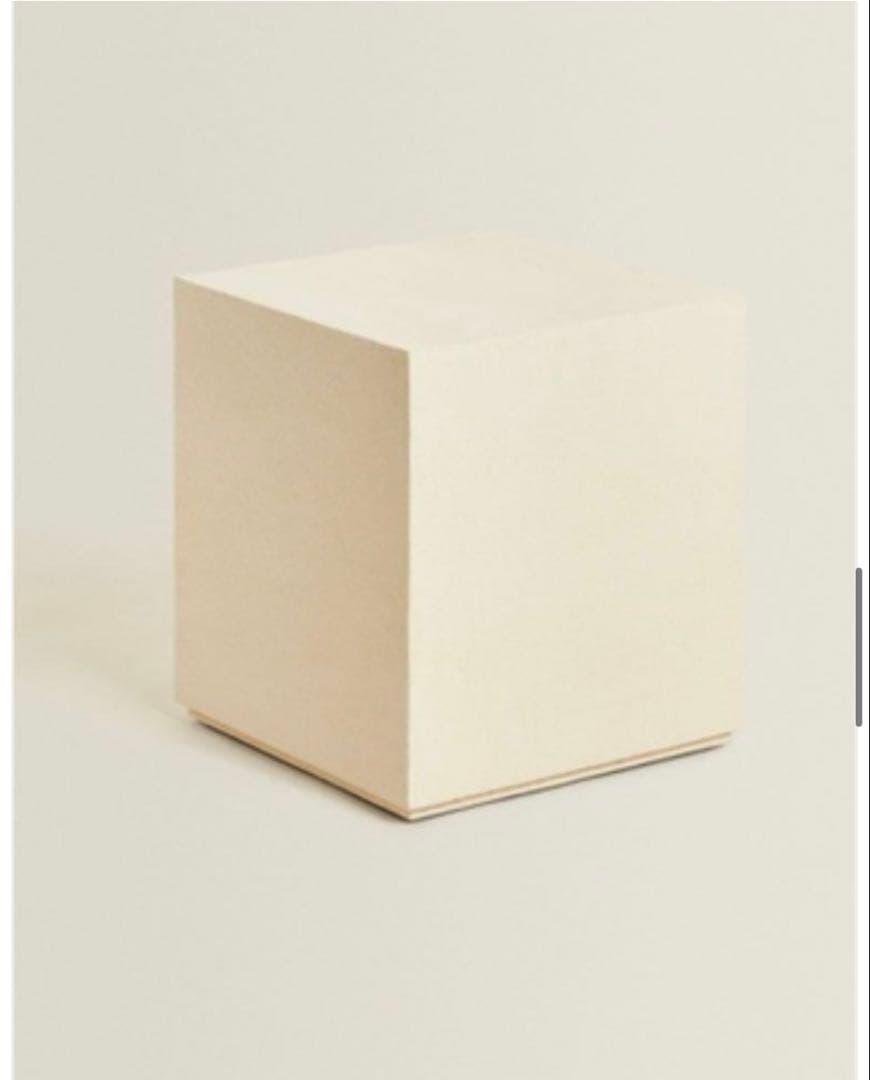 ZARA セメントフィニッシュ　サイドテーブル