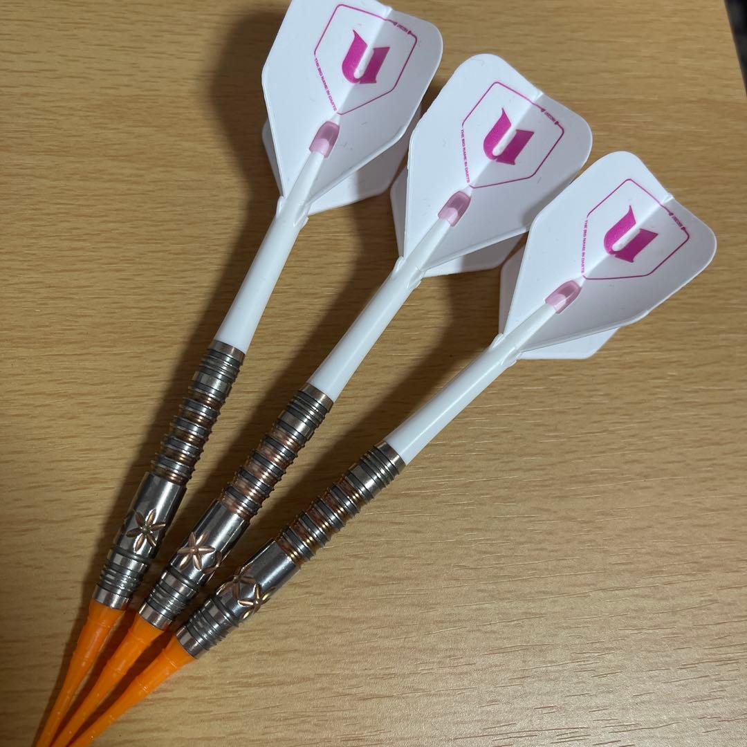 林桃加 モモカゴールドunicorn Pecca ダーツ