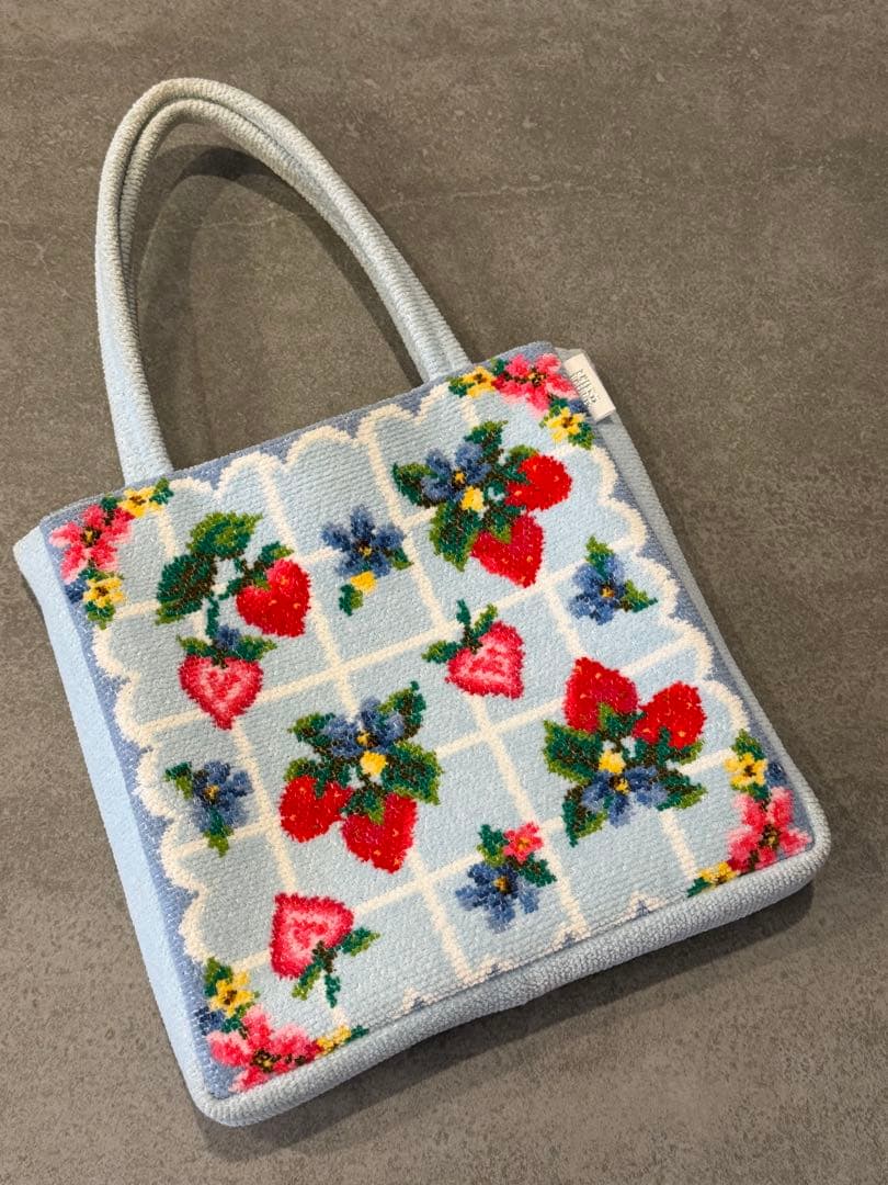 フェイラー【苺柄ハンドバック】