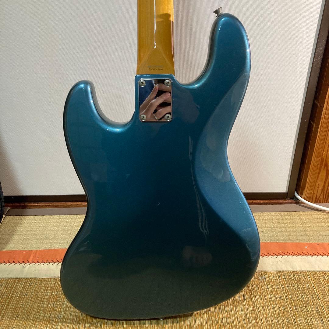 スタンド追加　フェンダー　JAZZベース　ストラップ　ピックガード　本　弦