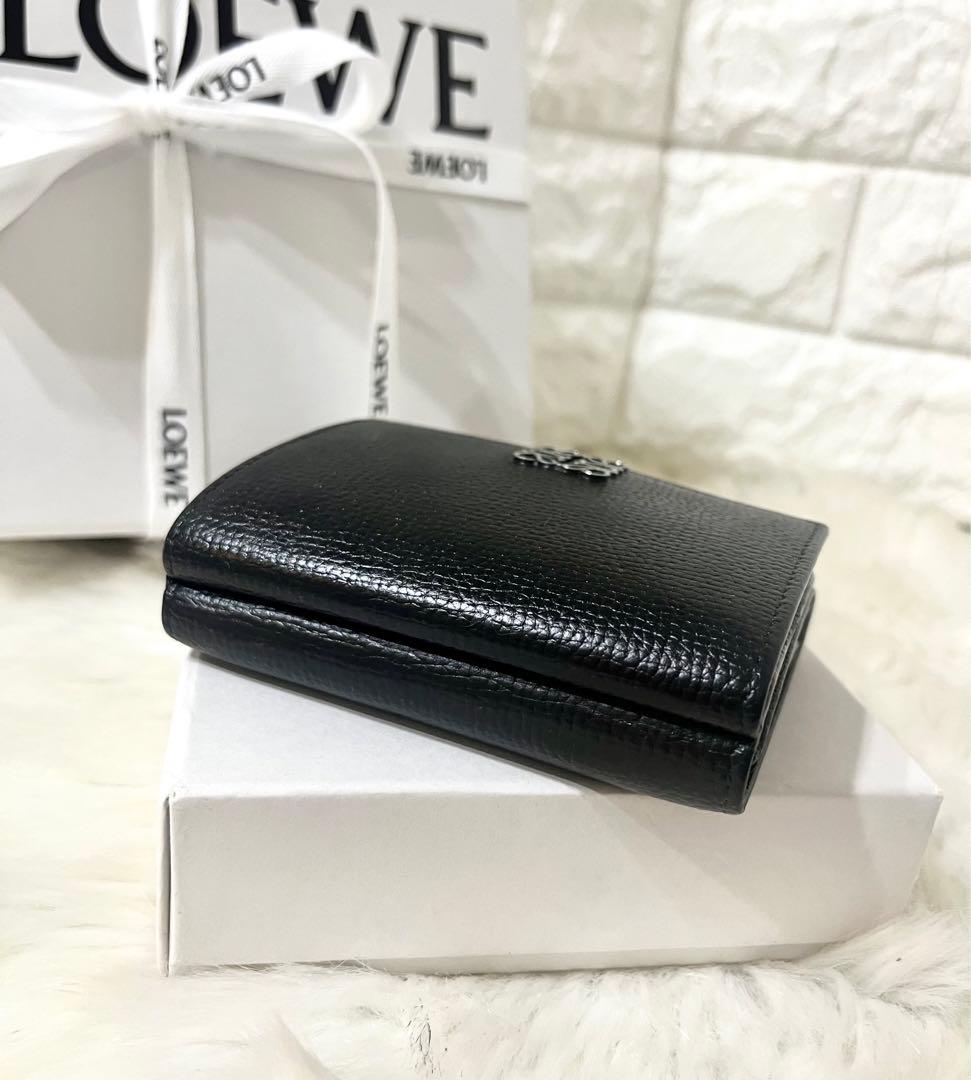 【にべ子】LOEWE ロエベ トライフォールド 三つ折り財布 箱・巾着付き