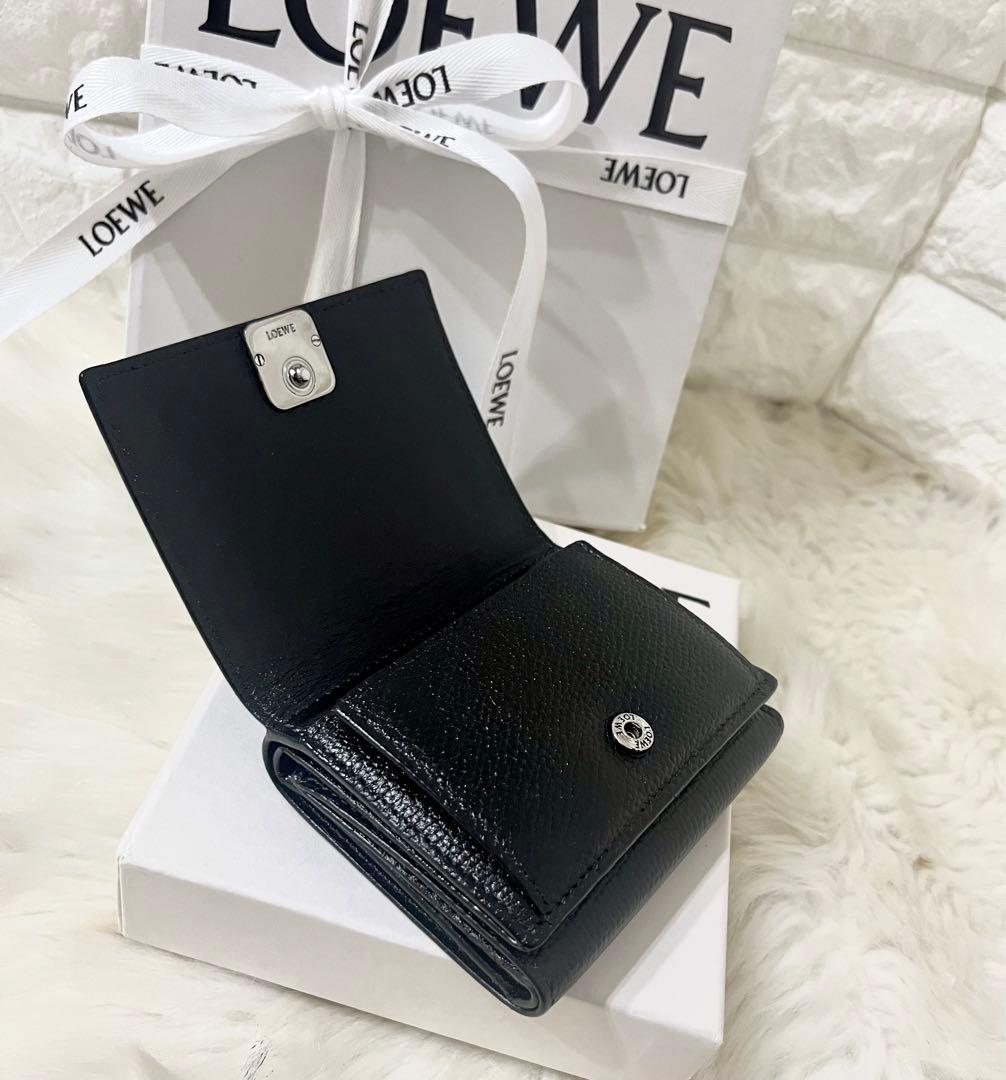 【にべ子】LOEWE ロエベ トライフォールド 三つ折り財布 箱・巾着付き