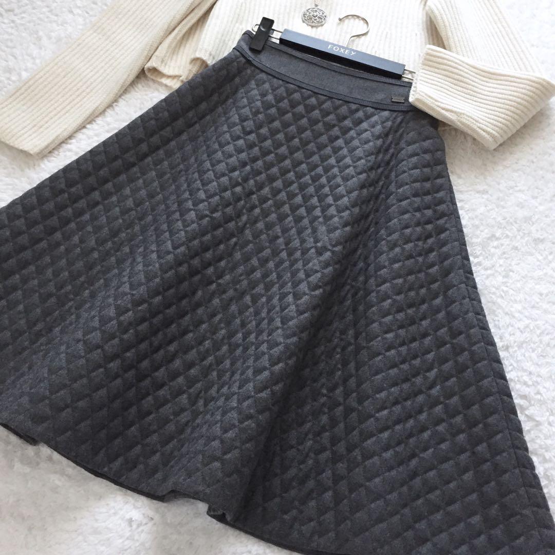 ◎出品は1月下旬まで◎フォクシー　スカート　キルティング　グレー