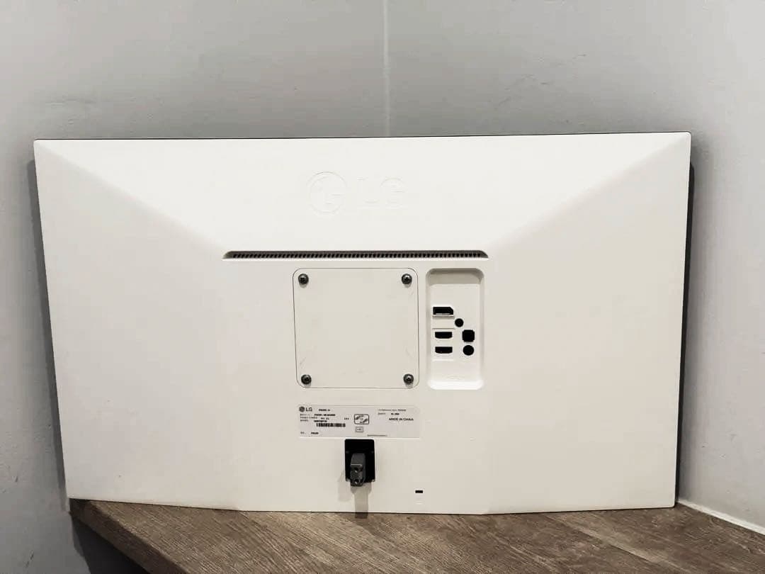 LG 4Kモニター 27UL500-W 27インチ