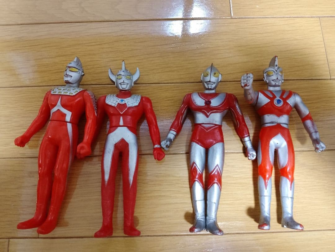 ウルトラマンフィギュアセット 72体