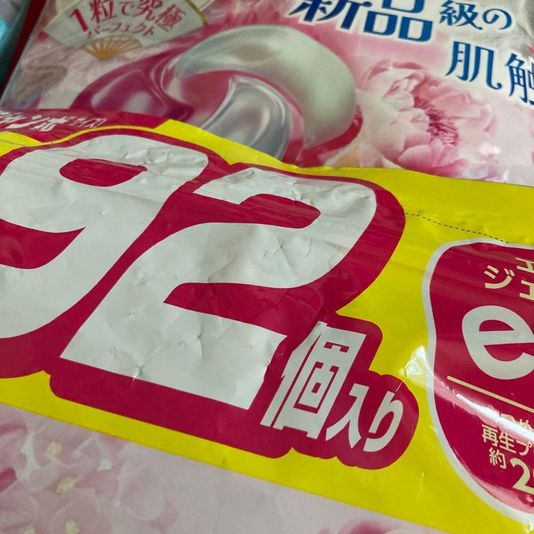 ボールド ジェルボール　プレミアムブロッサム　フラワーサボン　92個×4袋セット