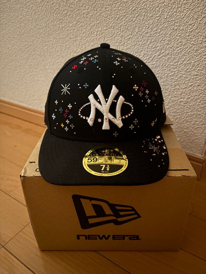 在庫処分New Era 59FIFTY ブラック 73/8 スワロフスキー