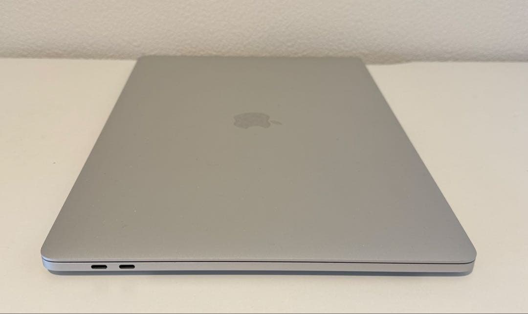 美品 Macbook Pro 2019 16インチ Windows 11 pro