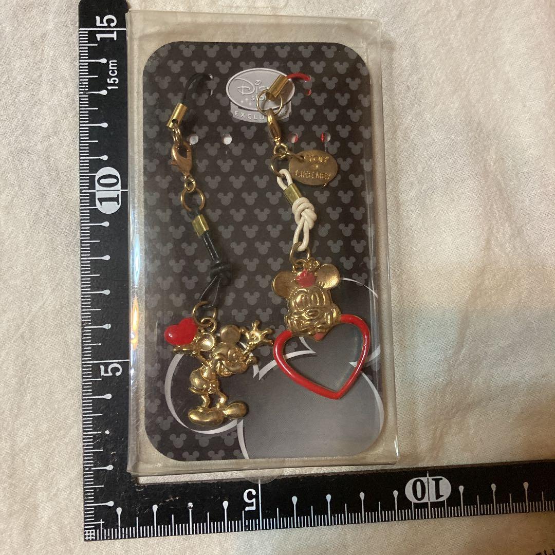 ミッキー　ミニー　ペア　ストラップ　新品未使用　ディズニーストアエクスクラッシブ