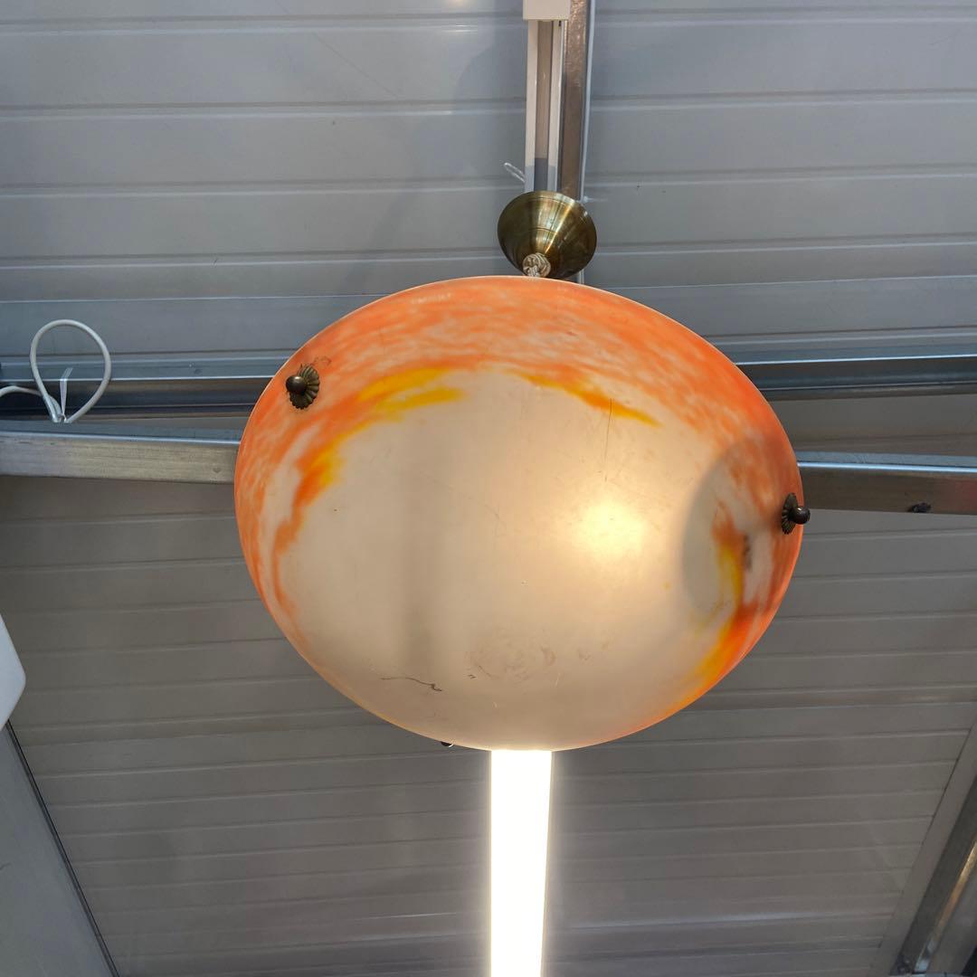 オレンジとホワイトのガラスシャンデリア(ミューラー製)