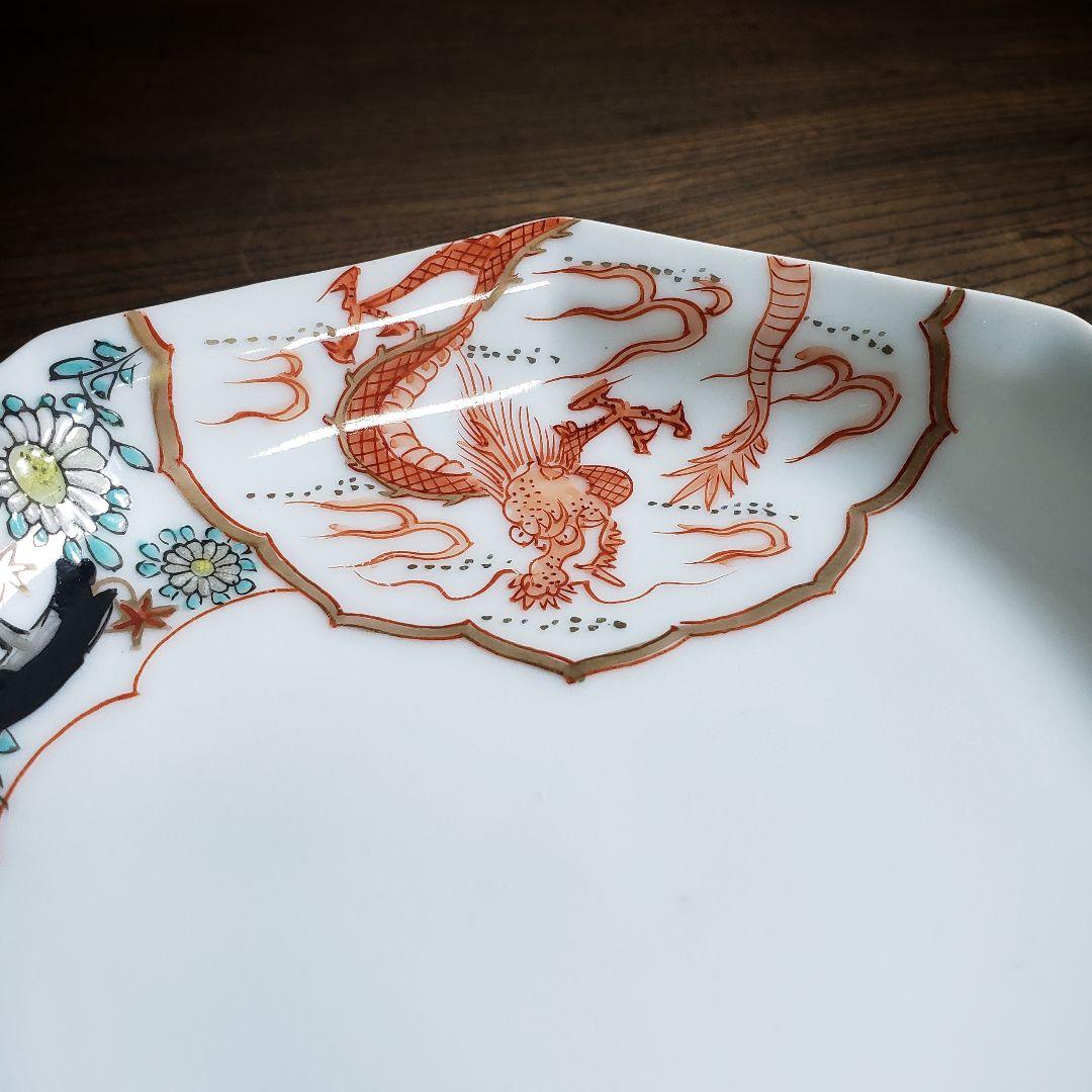 八角皿　古伊万里　菊文様　御所車　車輪　龍　竜　雲竜　明治　色絵付　赤絵　イ号