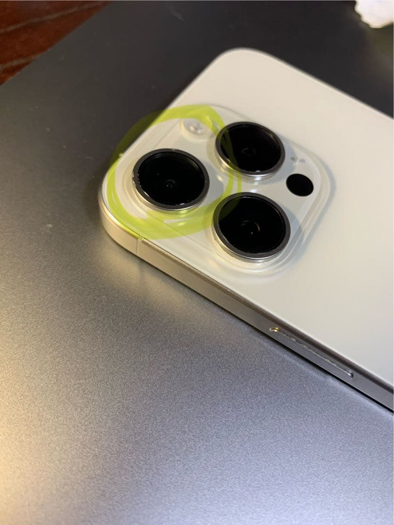 iPhone15Pro 256GB ホワイトチタニウム