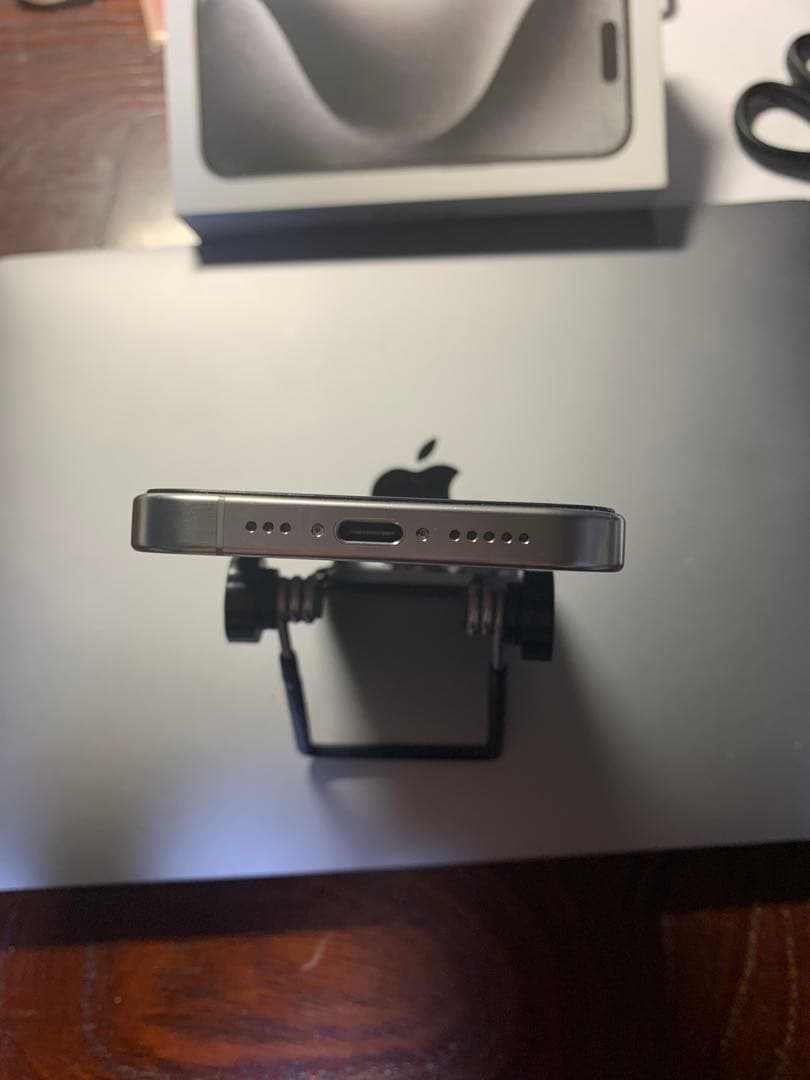 iPhone15Pro 256GB ホワイトチタニウム