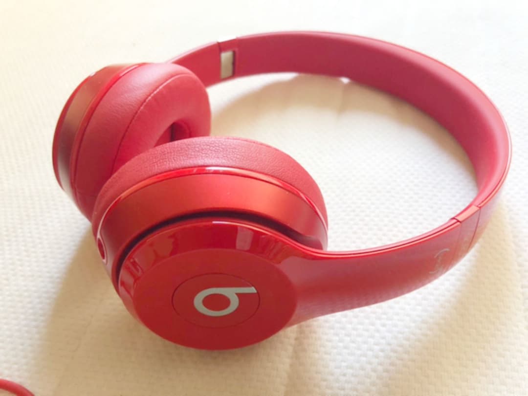 Beats by Dr.Dre Solo2オンイヤーヘッドフォン レッド