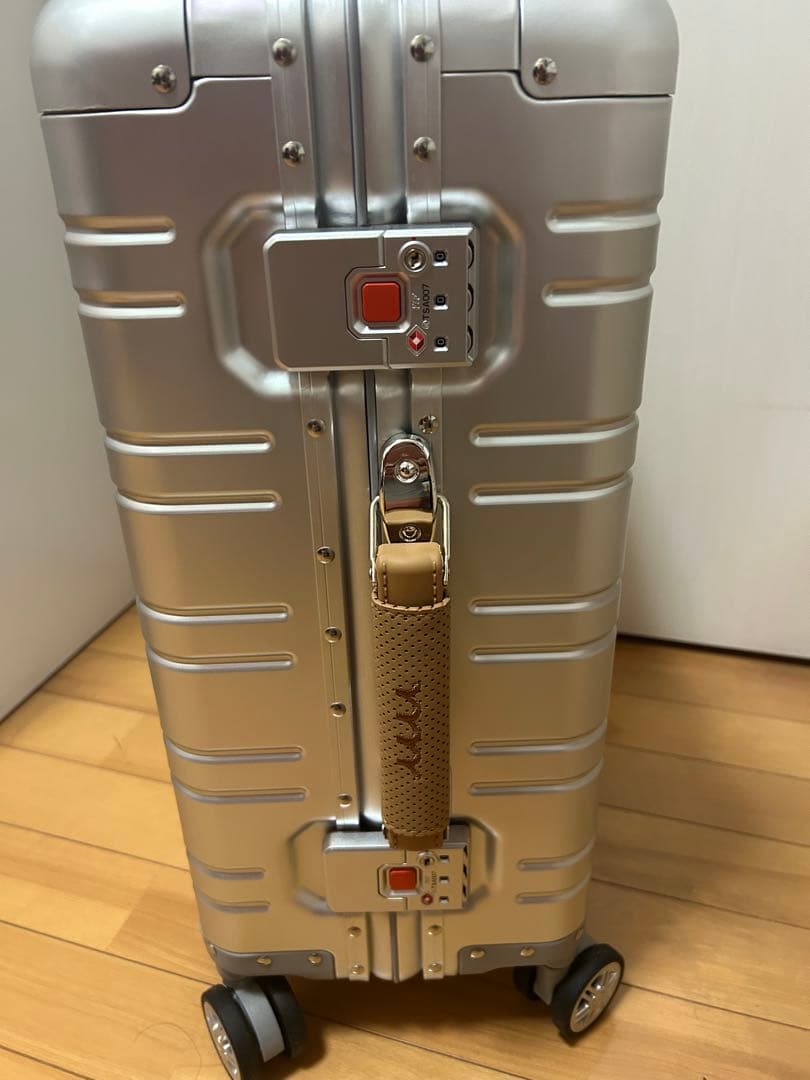 ムータマリン スーツケース アルミニウム60L トラベルポーチ8点セット付き