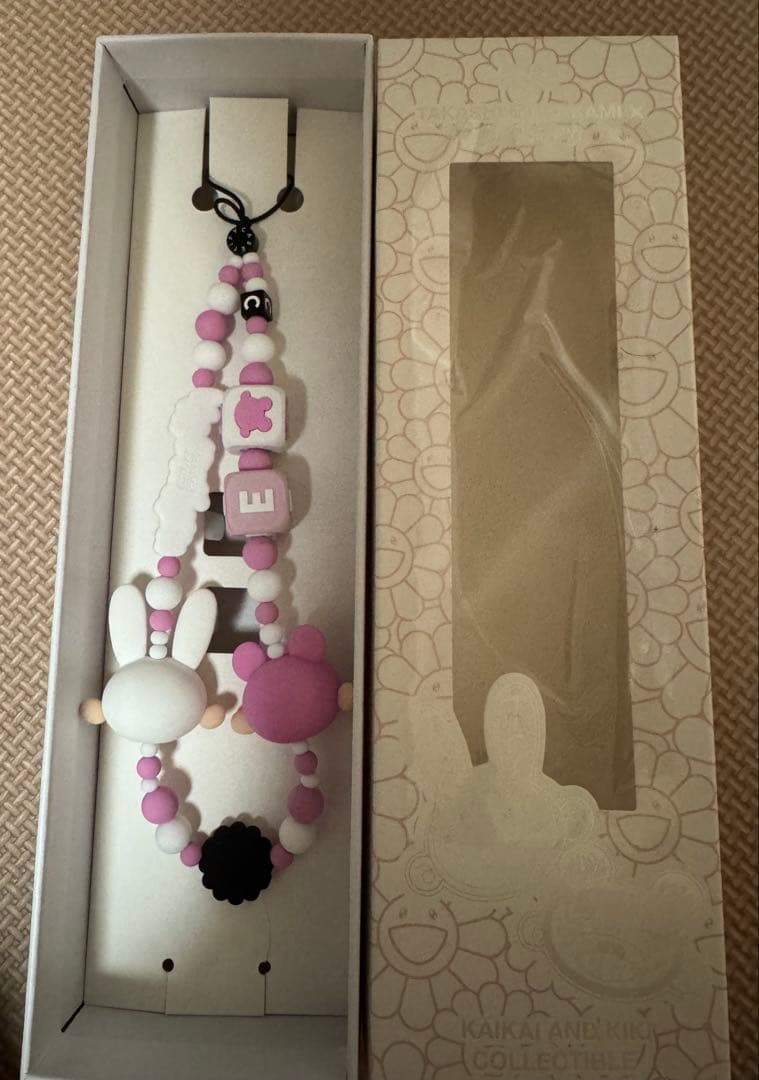 CASETiFY 村上隆　KAIKAI KIKI スマホ　ストラップ