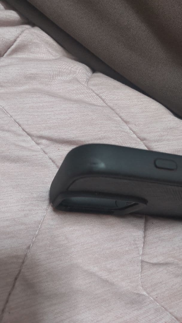 PRADA iPhone16proスマホケース 三角ロゴ 正規品