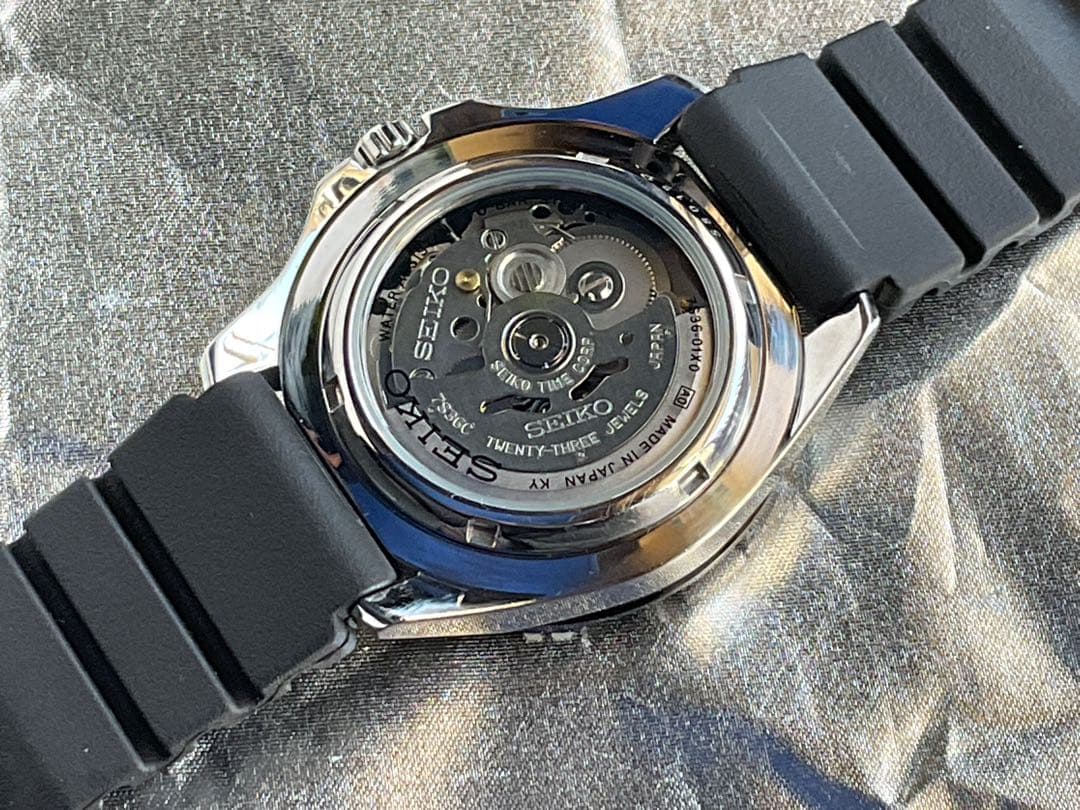 ★カッコイイバージョン❣️SEIKO５sports automatic23石稼働❣️