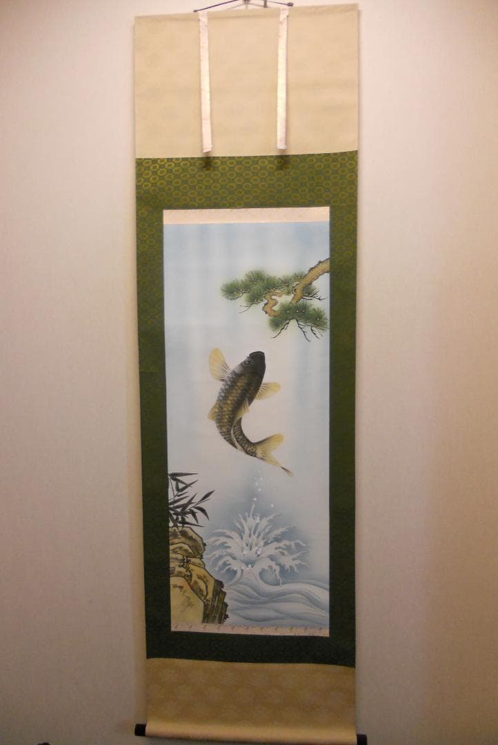 掛け軸 靖風 勝鯉之図 絹本 希少 軸装 茶道具 掛軸 美品 です。