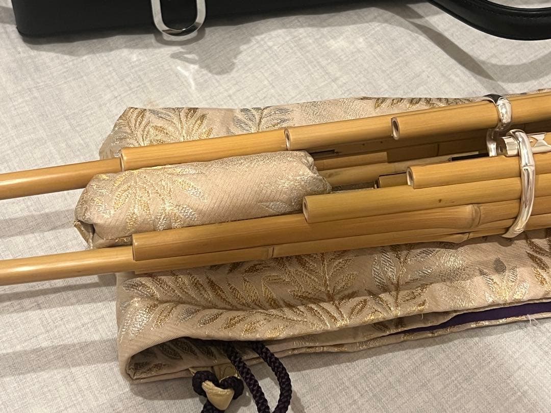 笙 竹製 黒色ハードケース付き
