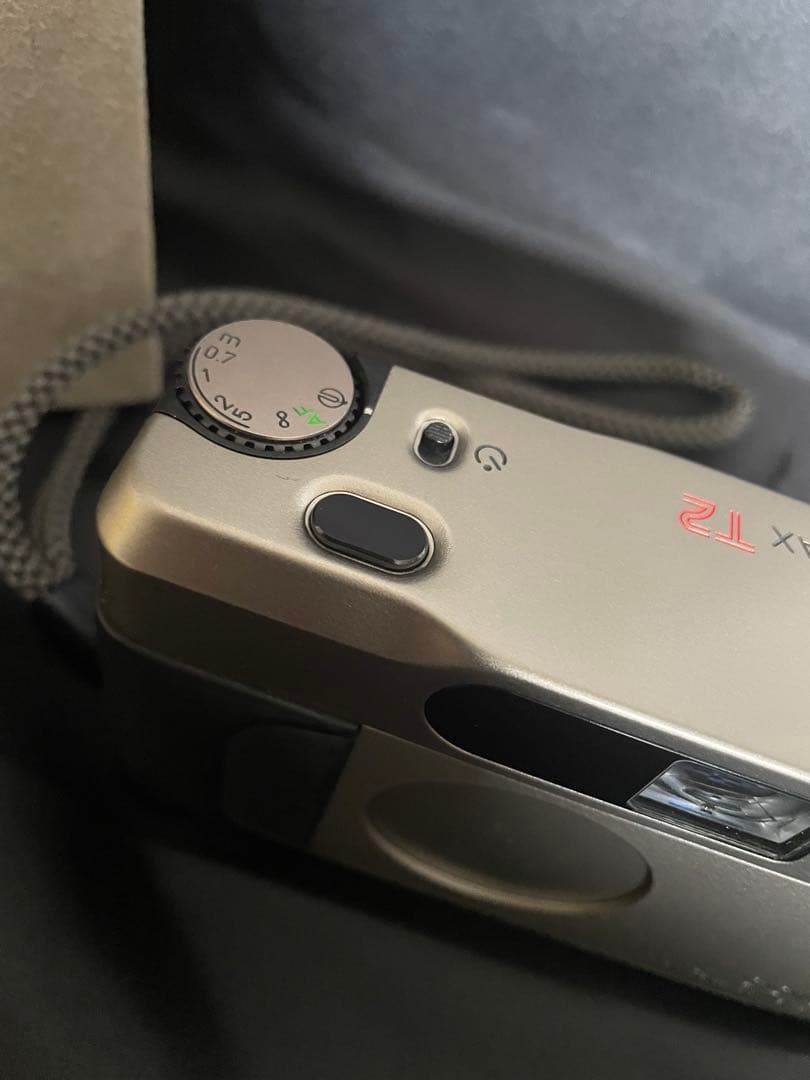 Contax T2 チタンクローム　コンパクトカメラ