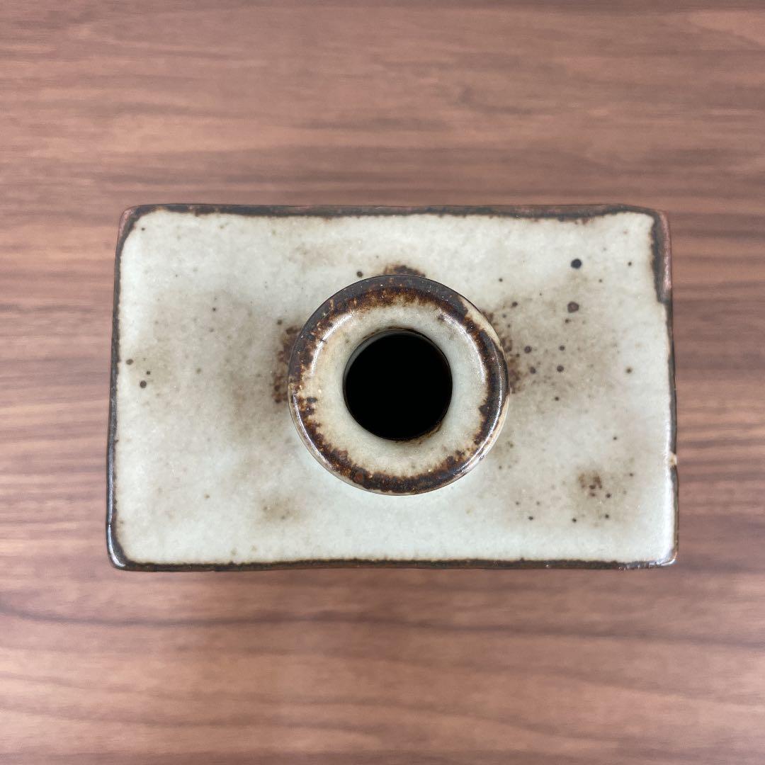 【人間国宝】島岡達三 角瓶 象嵌赤絵草花文扁壷