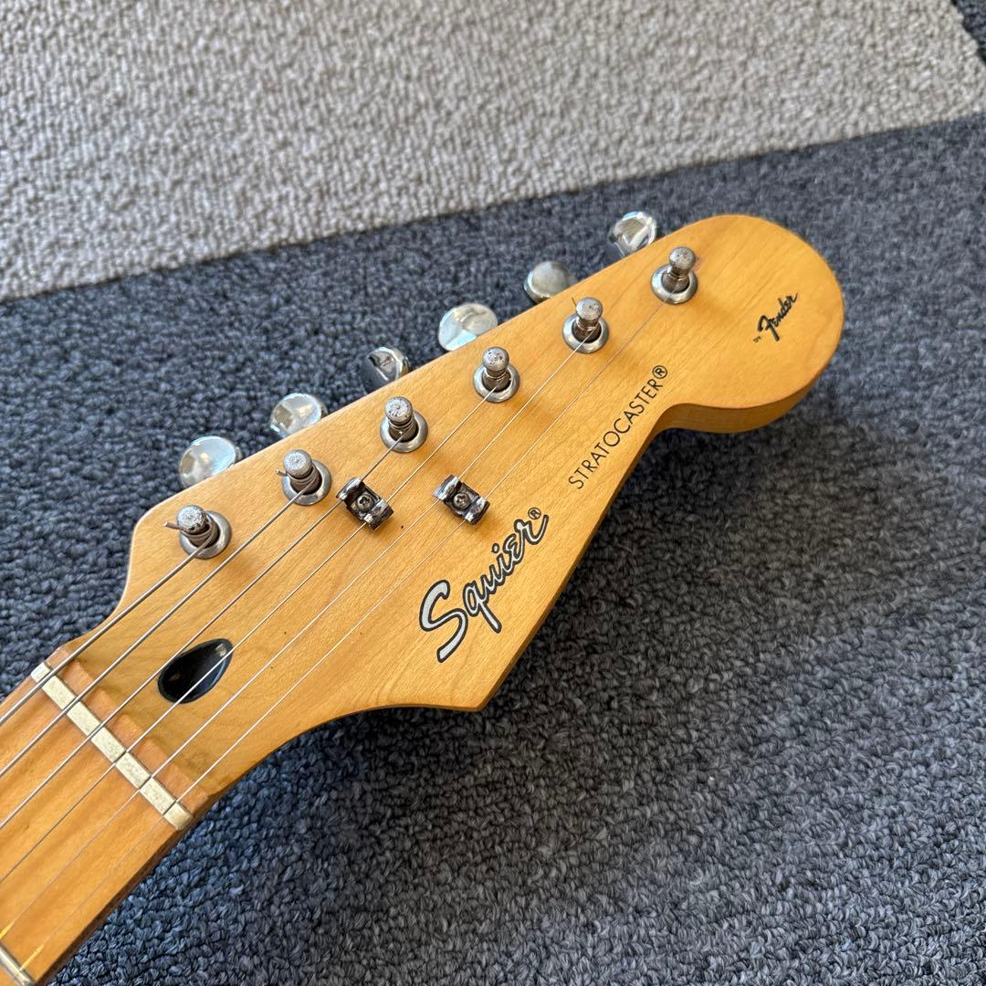 Squier Stratocaster ブラック