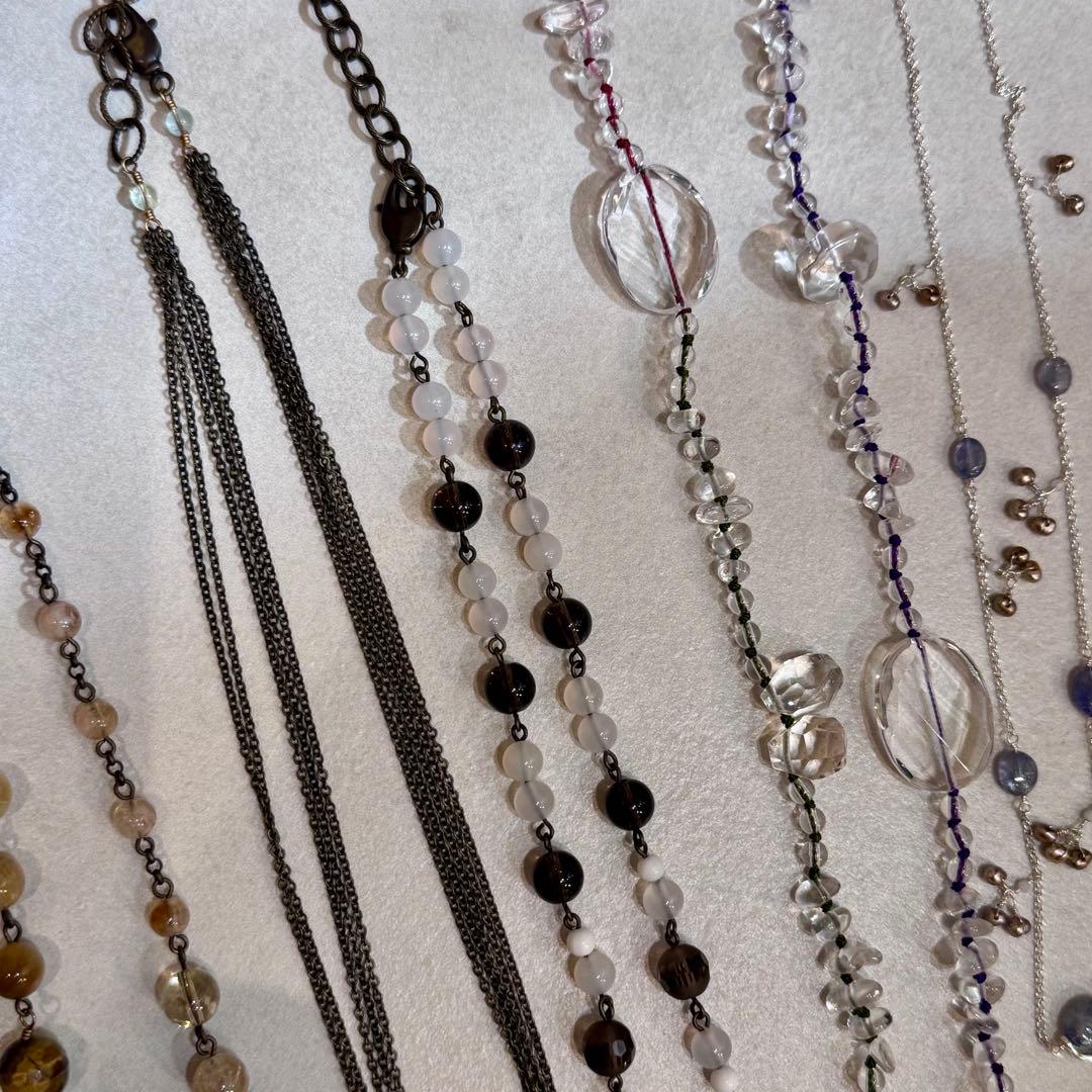 加山忠則デザイン　天然石ネックレス　8点