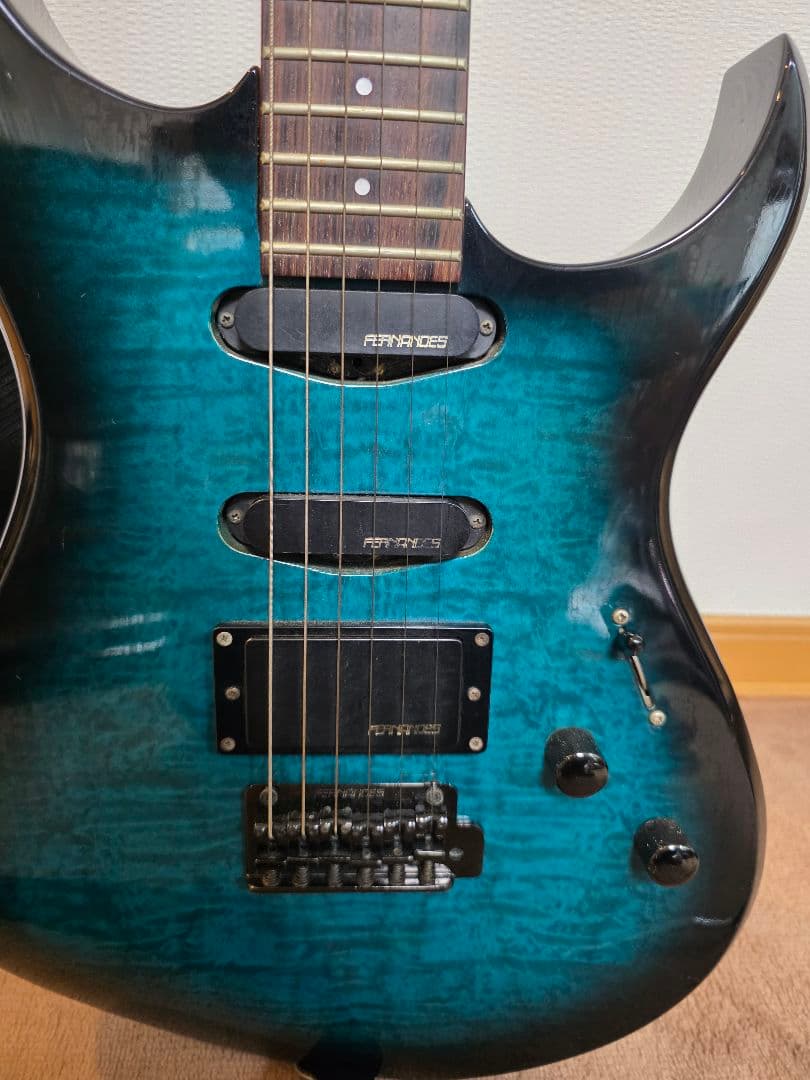 エレキギター フェルナンデス　Fernandes ギター グラデーション