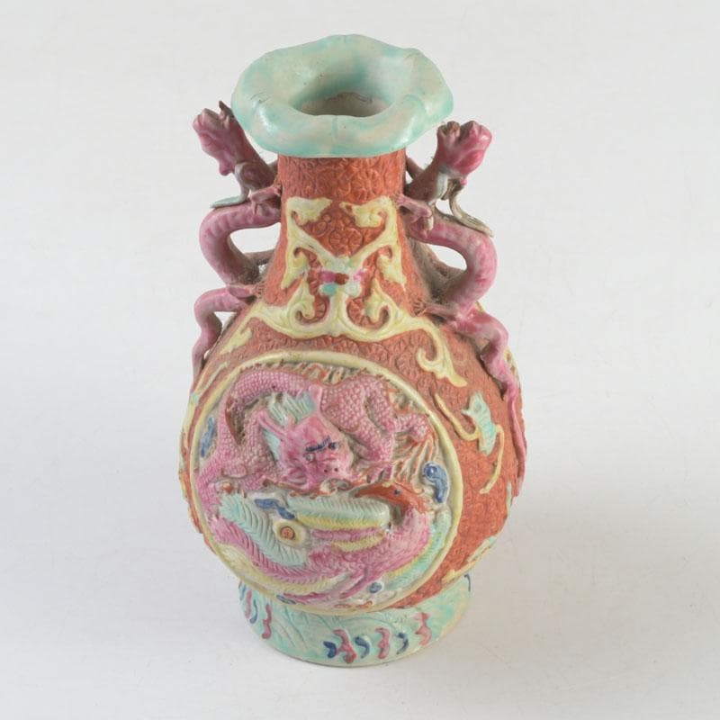 中国　大清乾隆年製款　粉彩　雲龍鳳凰文瓶　V　9566
